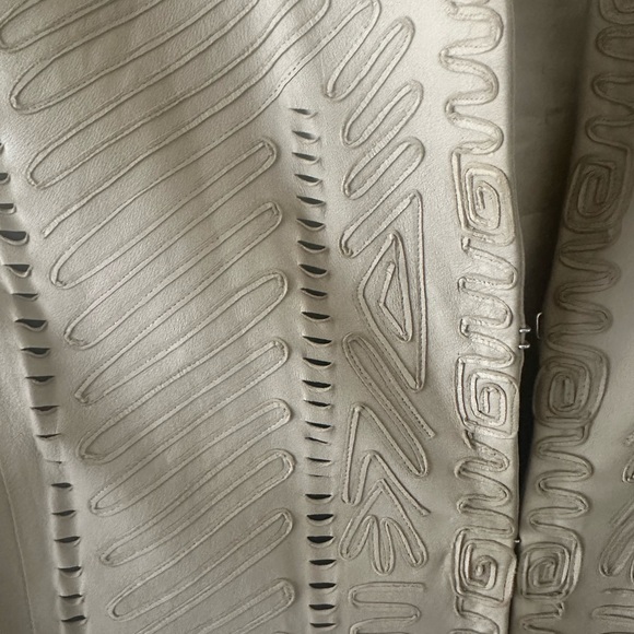 Butter soft light weight leather jacket - Picture 5 of 12